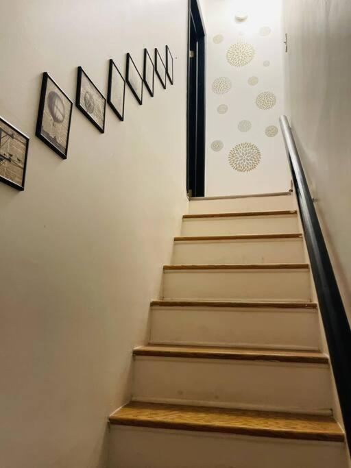 Villa 1850S Historic Row House 7Min Train To Nyc With Private Backyard Jersey City Exterior foto