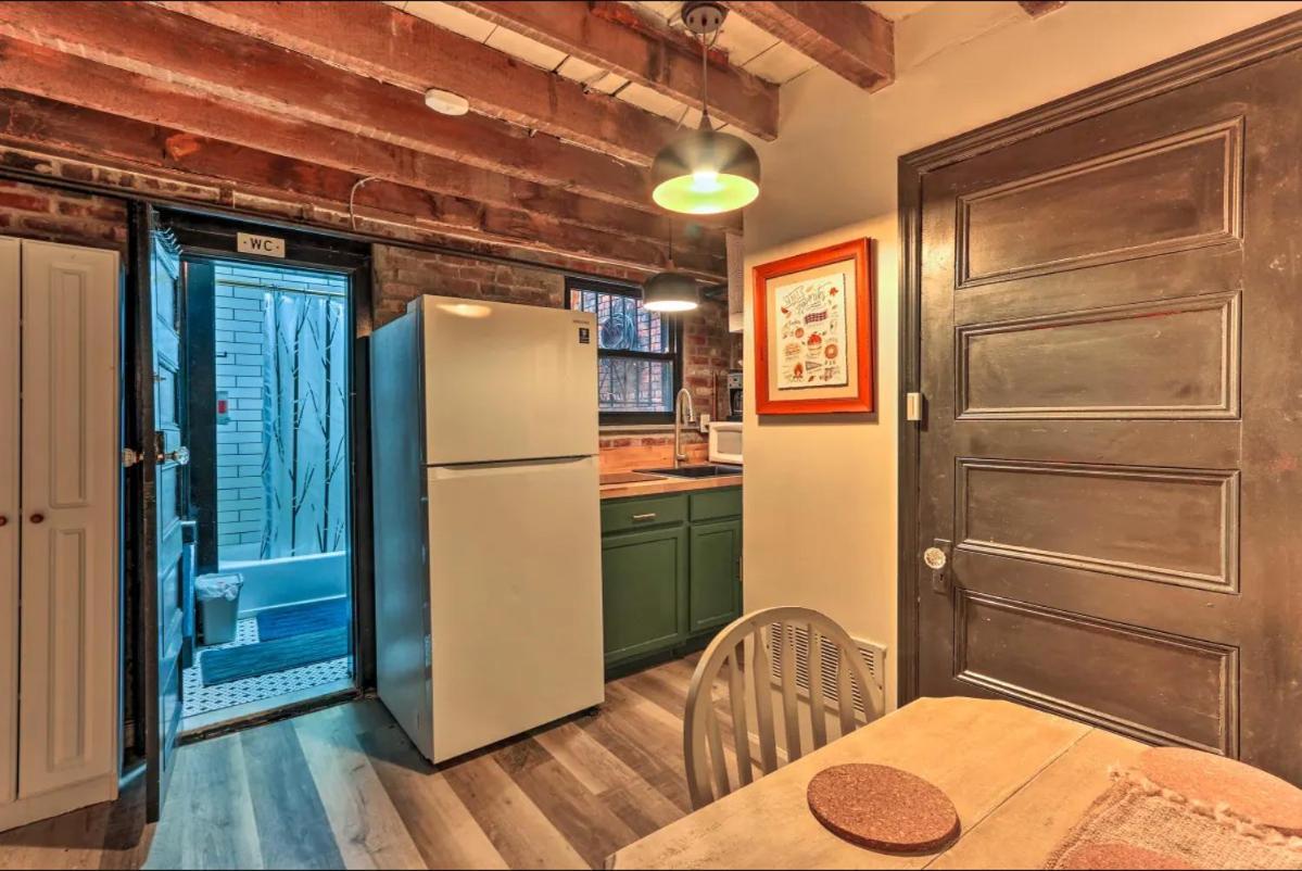 Villa 1850S Historic Row House 7Min Train To Nyc With Private Backyard Jersey City Exterior foto