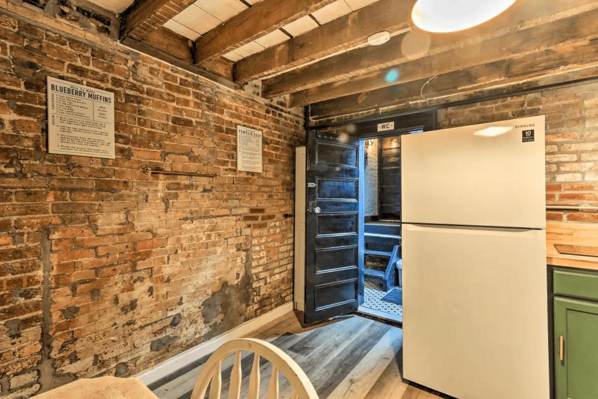 Villa 1850S Historic Row House 7Min Train To Nyc With Private Backyard Jersey City Exterior foto